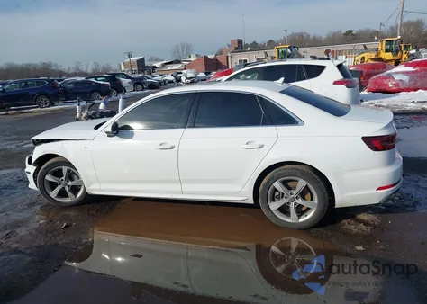 2019 Audi A4 45 Premium z USA, uszkodzony, nr VIN WAUDNAF4XKN019435